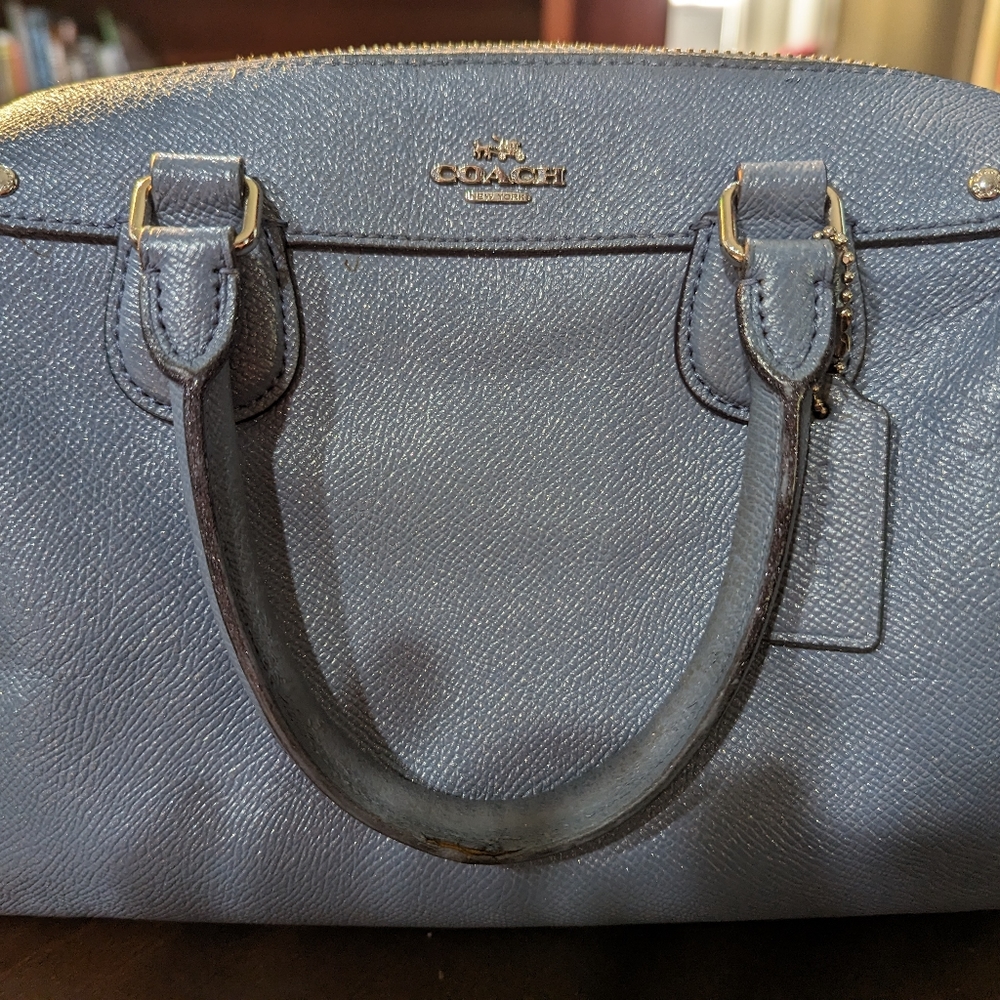Authentic coach mini Bennett handbag